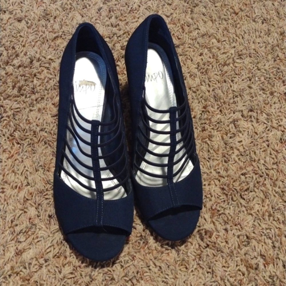 Women's navy blue heels